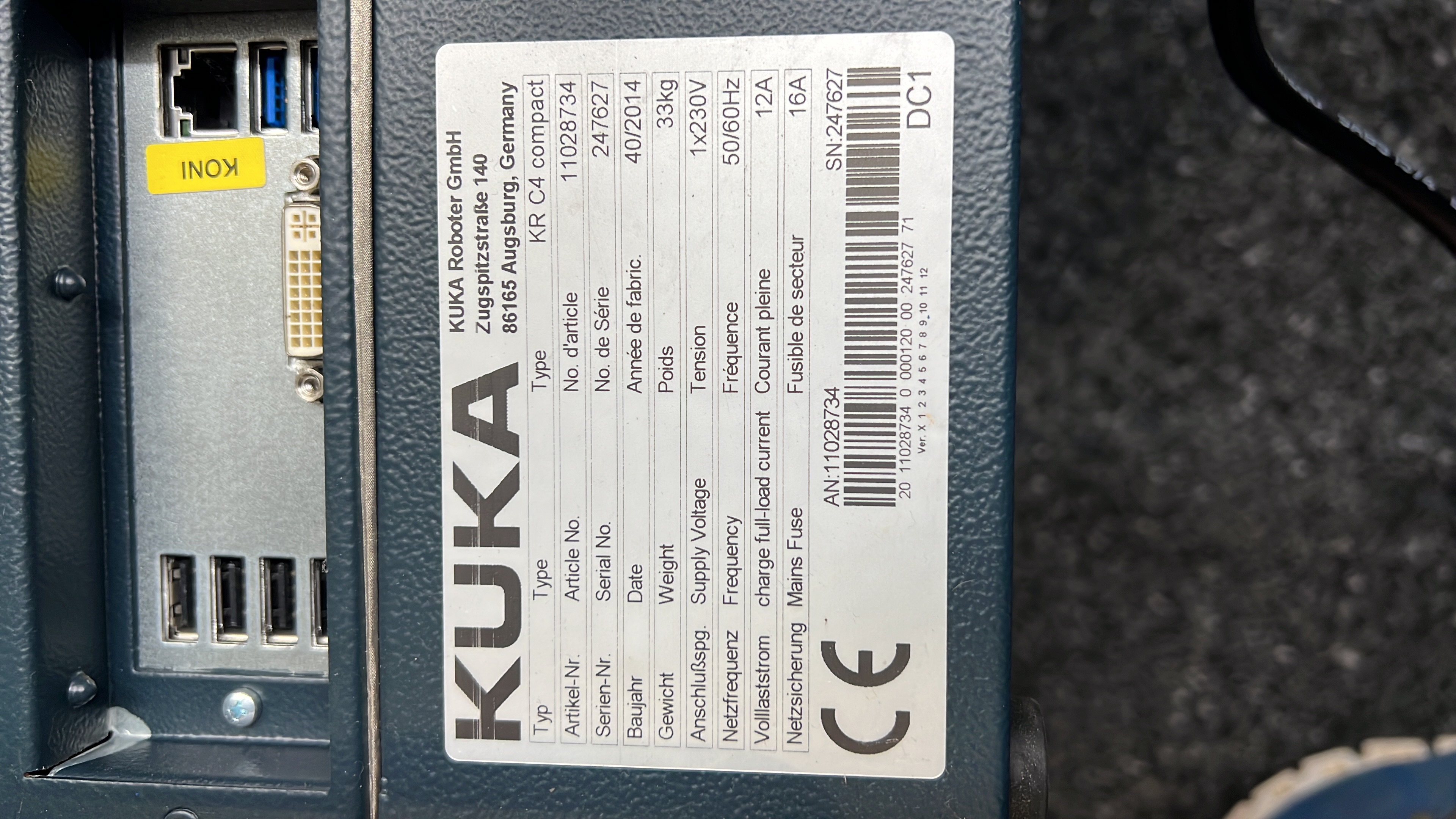 KUKA KR 6 R700 fivve Industrieroboter mit KR C4 compact Steuerung & smartPAD