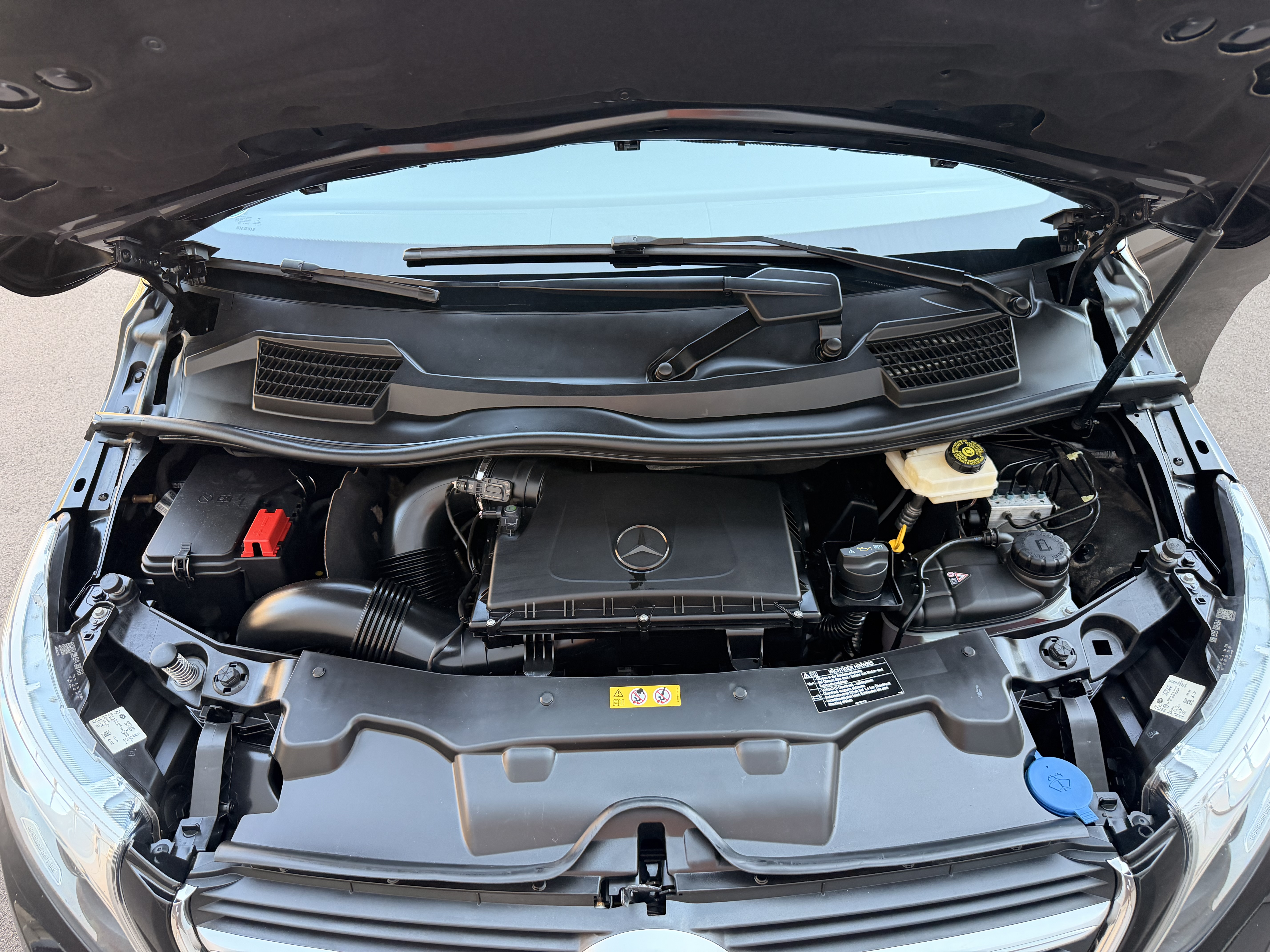 Mercedes-Benz V 220 d AVANTGARDE EDITION – Langversion